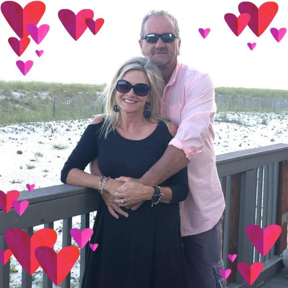 Meet your Posher, Vicki - Picture 1 of 1